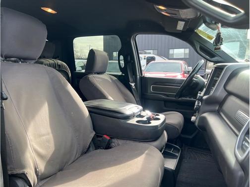 2023 RAM 2500 Big Horn Crew Cab 4x4 8' Box