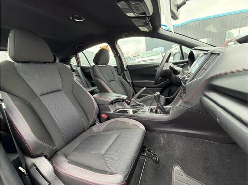 2017 Subaru Impreza 2.0i Sport