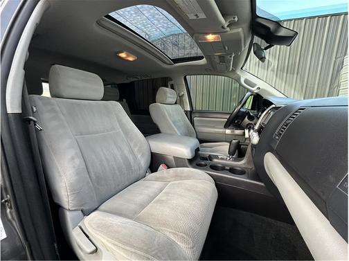 2018 Toyota Sequoia SR5