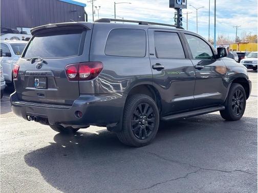 2018 Toyota Sequoia SR5