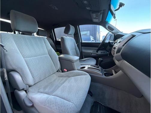 2006 Toyota Tacoma PreRunner Double Cab