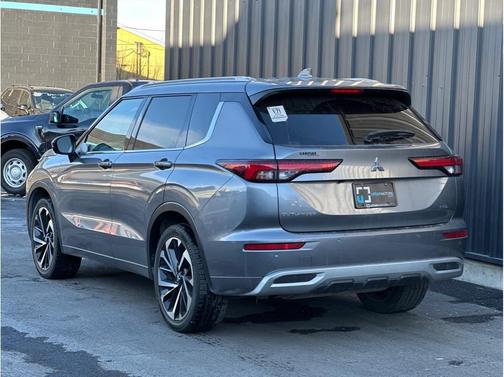 2022 Mitsubishi Outlander SEL Special Edition S-AWC