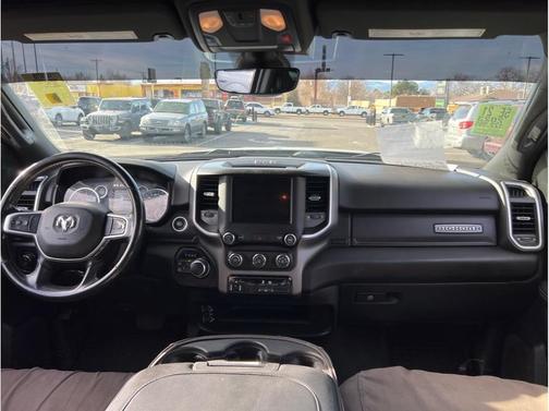 2023 RAM 2500 Big Horn Crew Cab 4x4 8' Box