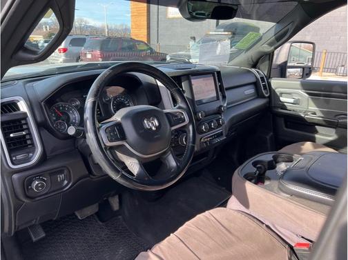 2023 RAM 2500 Big Horn Crew Cab 4x4 8' Box