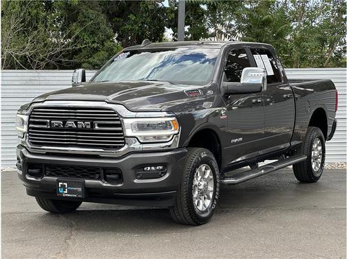 Granite Crystal Metallic Clearcoat 2024 RAM 2500 Laramie Crew Cab 4x4 6'4' Box