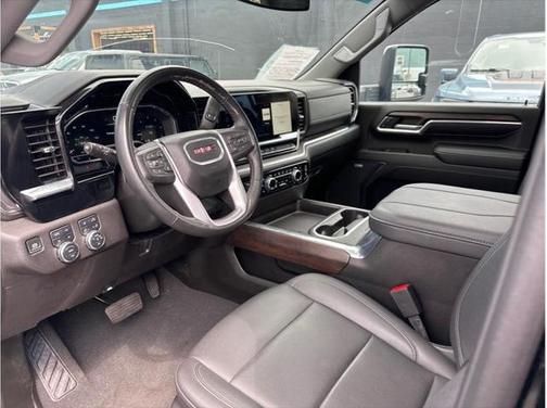 2024 GMC Sierra 2500 SLT