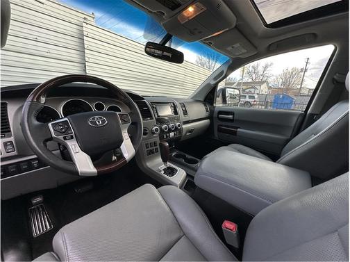 2014 Toyota Sequoia Platinum