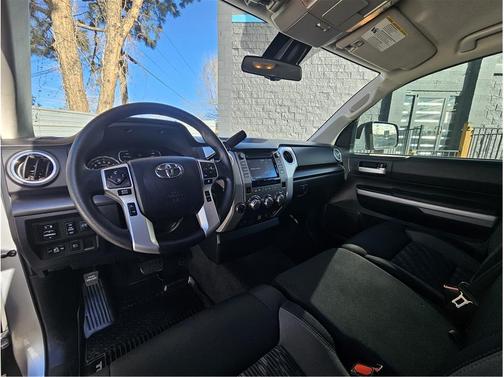 2018 Toyota Tundra SR5