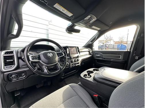 2023 RAM 2500 Big Horn Crew Cab 4x4 8' Box