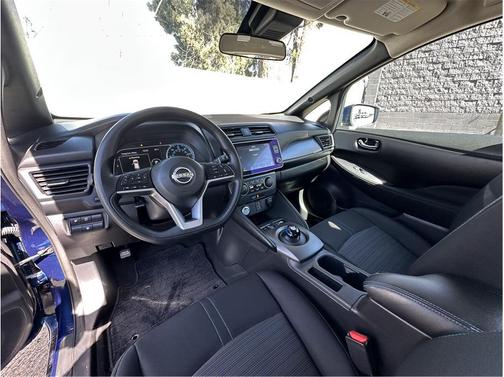2025 Nissan Leaf S