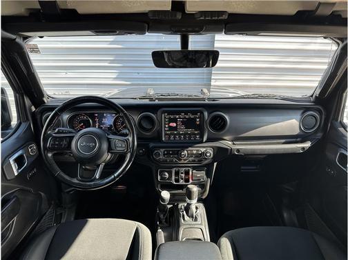 2021 Jeep Gladiator Willys 4x4