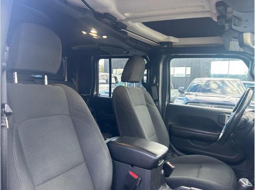 2021 Jeep Gladiator Willys 4x4