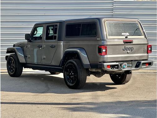 2021 Jeep Gladiator Willys 4x4