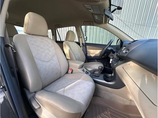 2011 Toyota RAV4 Sport