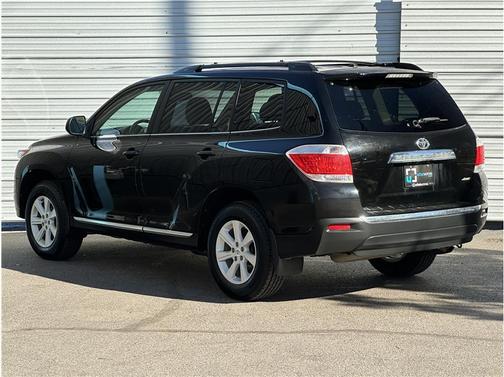 2012 Toyota Highlander SE