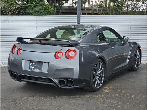 Gun Metallic 2015 Nissan GT-R Premium