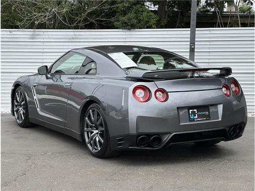 Gun Metallic 2015 Nissan GT-R Premium