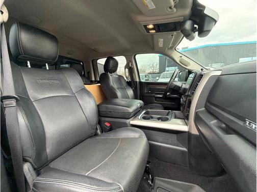 2016 RAM 1500 Laramie