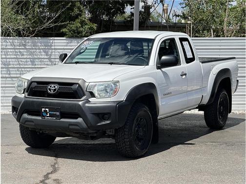 Super White 2015 Toyota Tacoma Base