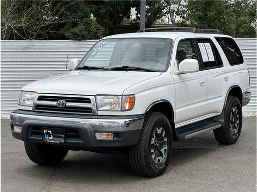 Natural White 2000 Toyota 4Runner SR5 4WD