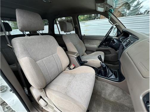 Natural White 2000 Toyota 4Runner SR5 4WD