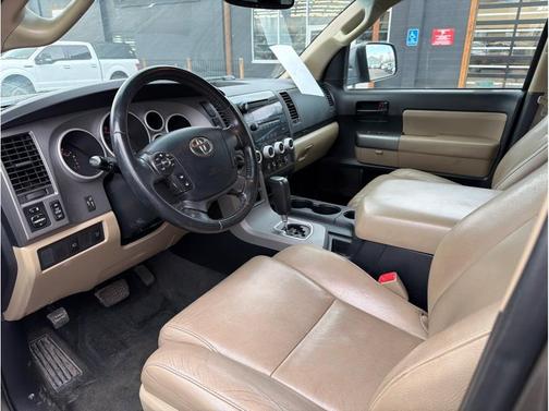 2012 Toyota Sequoia SR5