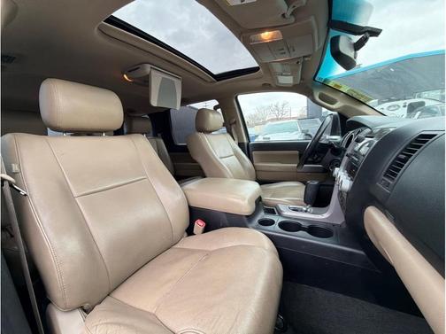 2012 Toyota Sequoia SR5