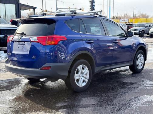 2015 Toyota RAV4 LE