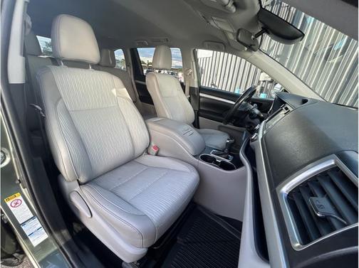 2019 Toyota Highlander LE Plus