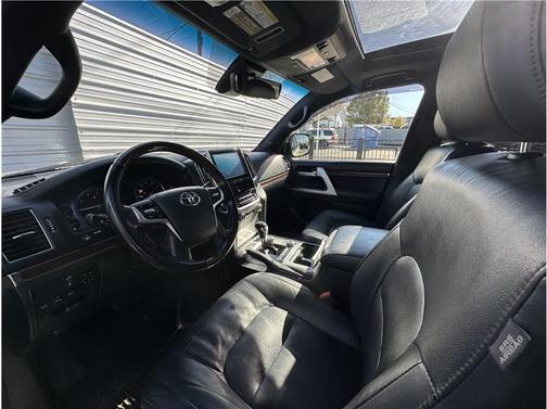 2021 Toyota Land Cruiser Base