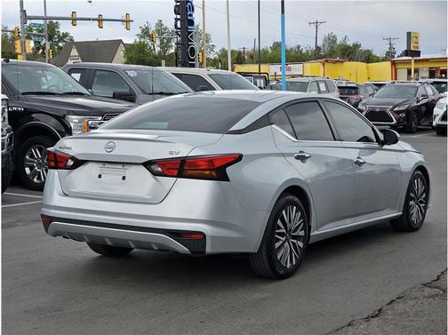 Brilliant Silver Metallic 2023 Nissan Altima 2.5 SV