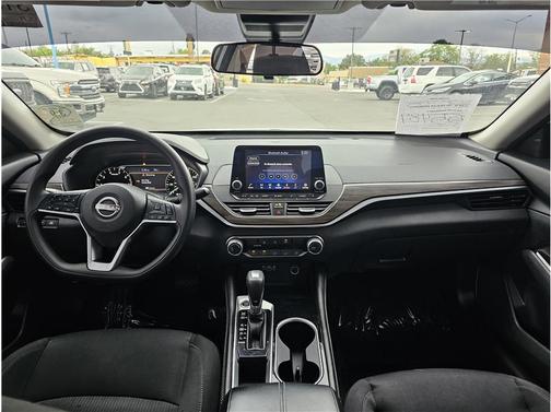 Brilliant Silver Metallic 2023 Nissan Altima 2.5 SV