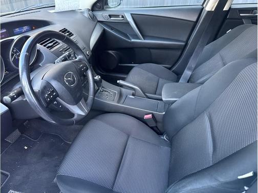 2013 Mazda Mazda3 i Touring