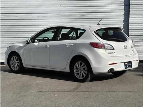 2013 Mazda Mazda3 i Touring
