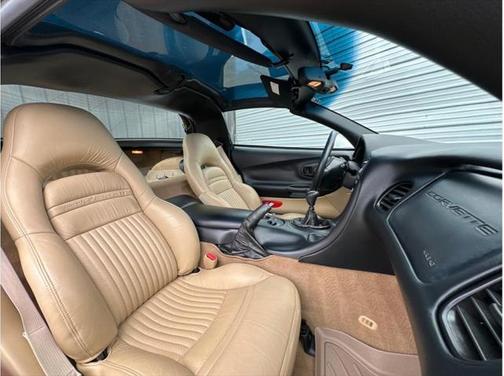 1998 Chevrolet Corvette Base