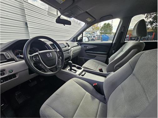 2017 Honda Pilot LX