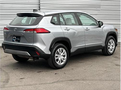 2022 Toyota Corolla Cross LE
