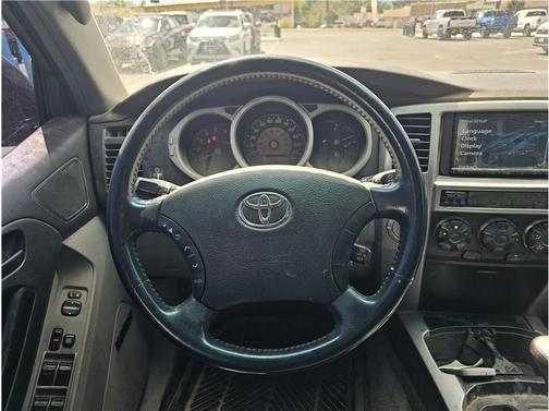 Black 2004 Toyota 4Runner Sport V8