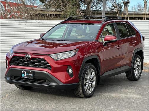 2019 Toyota RAV4 XLE Premium