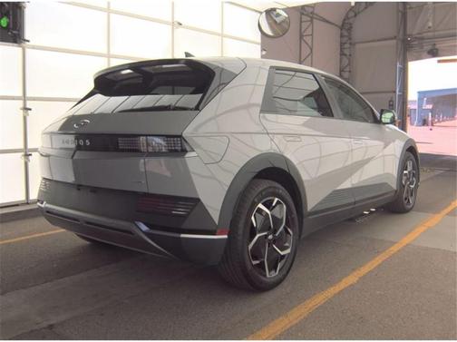 2024 Hyundai IONIQ 5 SE