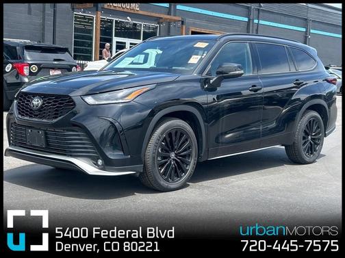 Midnight Black Metallic 2025 Toyota Highlander XSE