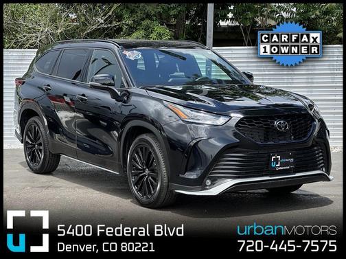 Midnight Black Metallic 2025 Toyota Highlander XSE