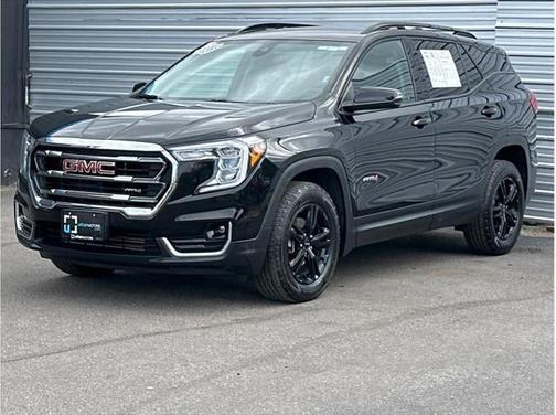 2023 GMC Terrain AWD AT4