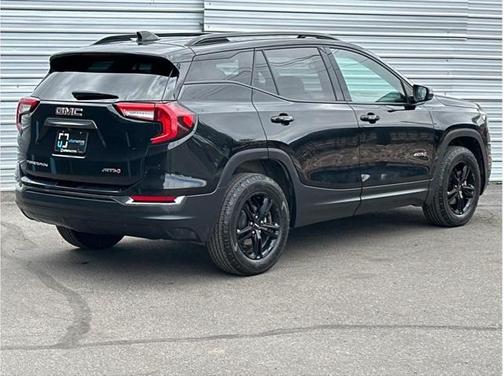 2023 GMC Terrain AWD AT4