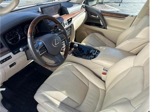 2016 Lexus LX 570 Base