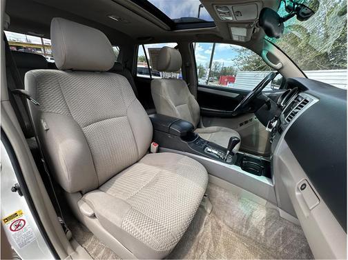 Natural White 2006 Toyota 4Runner Sport