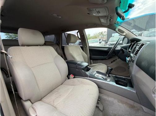 Natural White 2006 Toyota 4Runner Sport