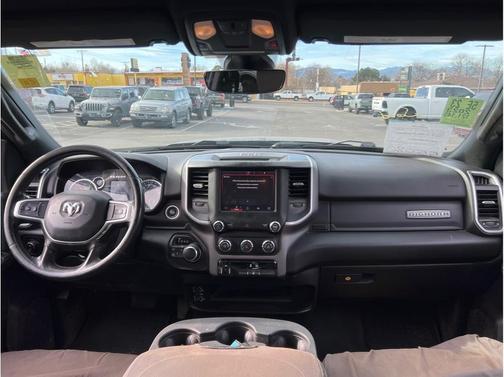 2023 RAM 2500 Big Horn Crew Cab 4x4 8' Box