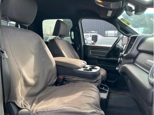 2023 RAM 2500 Big Horn Crew Cab 4x4 8' Box