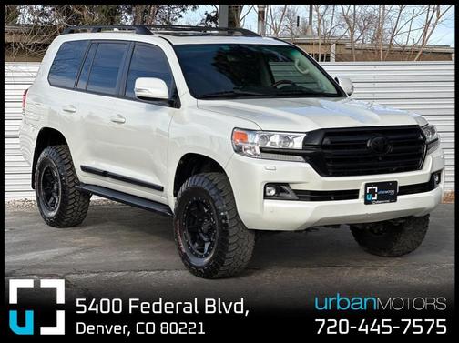 2016 Toyota Land Cruiser Base